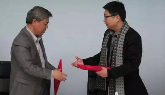 老子有钱lzyq88组团学习体验无锡“拈花湾”，并与MAO签署战略合作，预示着老子有钱lzyq88将在精品地产、产业地产、旅游地产等领域与MAO加强深度合作。