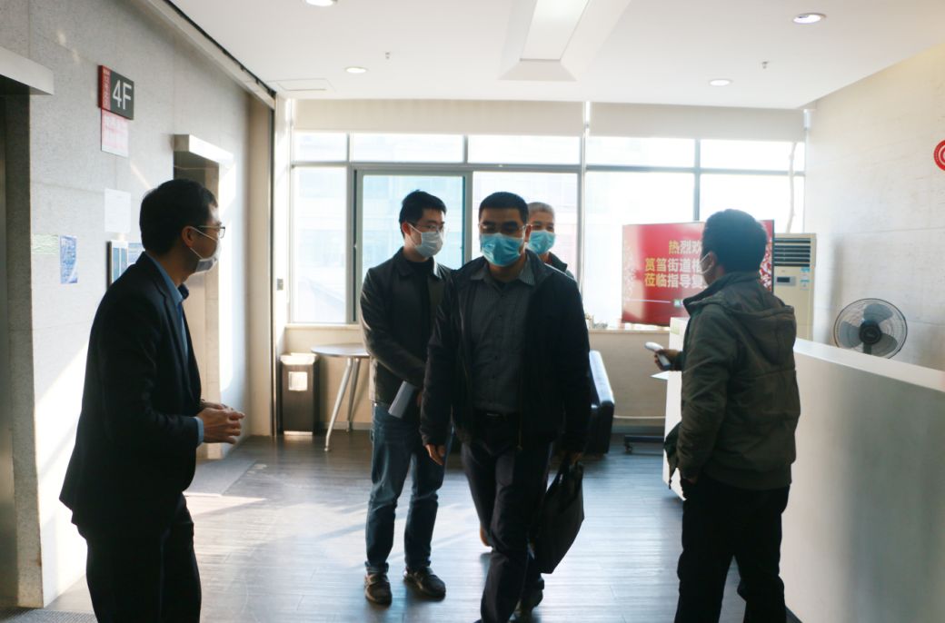 万众一心，携手抗疫 | 筼筜街道主任苏克一行莅临老子有钱lzyq88指导复工情况